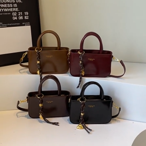 Túi đeo chéo xách tay nữ túi thời trang da trơn tặng kèm móc dây Cún dễ thương Thanhthushop68 031