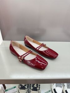 Retro Glossy Leather Mary Jane Flat Bottom Shoes Womens Fashionable Versatile Skirt Wearing Comfortable Square Head Buckle