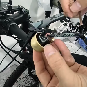 กระดิ่งจักรยาน RETRO วัสดุทองแดง เสียงดังกังวาล ดีไซส์เรโทรสวยงาม ขนาดกระทัดรัด ไม่แกะกะ