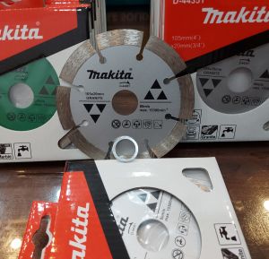[ Phụ Kiện Chính Hãng ] - Đĩa Cắt Gạch/Đá 1.8mm/Phân Hoa Cương Cương/Bê Tông/Ốp Lát - Lưỡi Cắt Kim Makita D-44351 - Diamond Wheel- 105mm X 20mm X Đoạn/Silver
