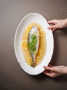 Large Size Ceramic Fish Plate Deep Dish High Temperature Resistant Luxury Feel Dining Utensils Steamed Fish Plate Chinese Style