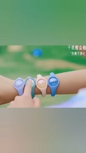 สร้อยข้อมือป้องกันยุงน้ำมันหอมระเหย แบบพกพาทำจากพืช