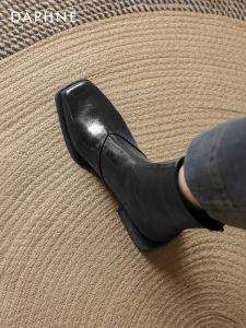 Daphne | Black Heeled Warm Flat Slim Short Boots
