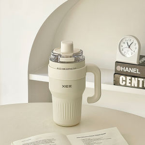 High Attractiveness Large Capacity Insulated Cup 700ml