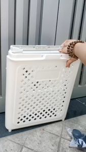 Giỏ Nhựa Đựng Quần Áo Xếp Gọn Đồ Gia Đình Có Quai Và Bánh Xe Di Chuyển