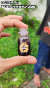 Minyak Pijat Khusus Pria Original DHEWO KHAS BORNEO MENGENCANGKAN OTOT PRIA SEGEL RESMI & GARANSI