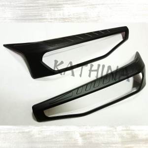 Garnis Lampu Depan Mobil Avanza & Xenia 2022