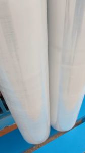 1 CUỘN MÀNG PE  KHỔ RỘNG  30CM - 11 KG/ CUỘN - DÙNG ĐỂ QUẤN HÀNG HÓA