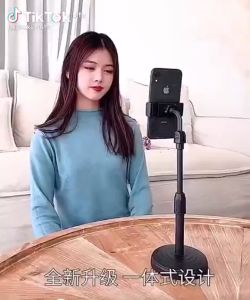 Giá Đỡ Điện Thoại live tream  Để Bàn Xoay 360 Độ Chân Đế Tròn
