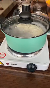 VICSTS เตาไฟฟ้าอเนกประสงค์ แบบเหลี่ยม ขนาด1000วัตต์ สำหรับ ต้มกาแฟ ทำอาหาร อุ่นอาหาร เตาขนาดพกพา ราคาย่อยเยาว์