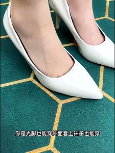 5 PCs Toe Protector Soft Silicone Gel Breathable Foot Corns Blisters Relief Toe Cap Cover Foot Care Tool Anti-Friction Toe Separators Sleeve Tubes Ingrown Cushion