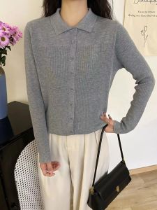 เสื้อคาร์ดิแกนถักคอโปโลผ้าขนสัตว์เนื้อนุ่ม ทรงหลวม ทรงเข้ารูป แฟชั่นฤดูใบไม้ผลิ 2025 สำหรับผู้หญิง