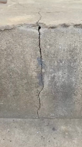 เทปกาวกันน้ำ IRON BULL เทปซ่อมรอยรั่ว ซ่อมหลังคา ติดได้ทุกพื้นผิว ติดแน่น เทปอลูมิเนียมกันน้ำ กันแดด กันฝน พร้อมส่งในไทย