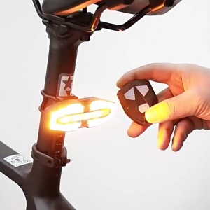 Bicycle Taillight High Brightness LED Remote Control Turn Signal Cycling Equipment Charging Cycling Warning Light