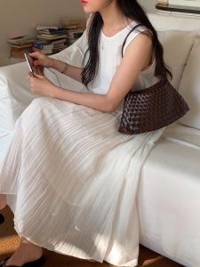 Handwoven Dragon8943 Dumpling Shaped Handbag Vacation Casual Womens Bag Shoulder Bag Soft Handle No Inner Pockets Pure Color