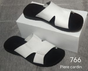 sendal kulit pierre cardin