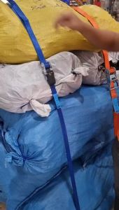 1200kg Dây chằng hàng tăng đơ dài 5m rộng 25mm Trọng tải làm việc: 600 kg Chất liệu: PE - màu: Black