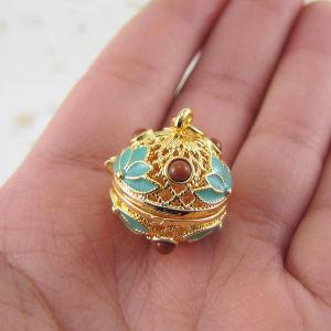 Tibetan Openable Gagau Box Pendant Hollow out Diy Essential Oil Accessories Incense Sack Ball Tai Blue Enamel Fashion Jewelry