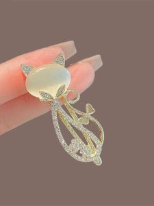 Elegant Cat Eye Stone Hair Clip Womens Side Duckbill Hair Clamp Fringe Hair Accessories Travel Beauty Hairpins