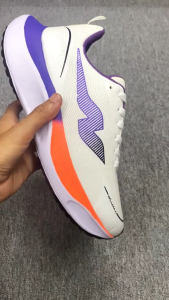 Promo terlaris..!! Sepatu Running Pria NUEVO WILMAX
