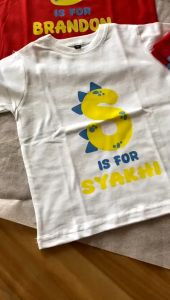KAOS ANAK LAKI-LAKI/PEREMPUAN CUSTOM ALFABET UNTUK ANAK USIA 1-12THN
