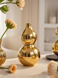 วัตถุประดับตกแต่งสไตล์ยุโรป กระติกน้ำชาเซรามิคสีทองและเงิน กระติกน้ำชาขนาดกลางสำหรับตกแต่งห้องนั่งเล่นและร้านอาหาร