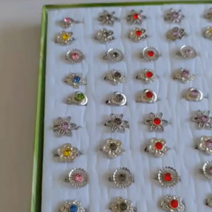 Brooch Kerongsang Pin Baby Kecil Bahu Batu Korea Tudung Shawl Bawal Random Mix Design [1Box-100Pcs]