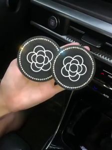 Lót cốc viền đá hoa trà chân gấu trang trí nội thất xe Ô tô Chống trượt cách nhiệt