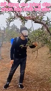 Kính bảo hộ chống khói bụi độc hại mặt nạ bảo hộ phun thuốc trừ sâu làm sơn mộc cơ khí