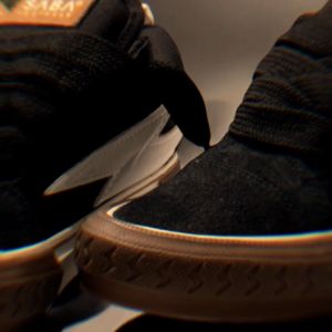 SABA Zeus Pro Black White Dark Gum - Sepatu Sneakers Casual Pria Wanita 100% Original - ZX 77