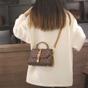 Stylish Ladies Crossbody Bag Trendy Floral Print Casual High-End Feel Autumn Winter Womens Bag Soft Handle American Retro Style