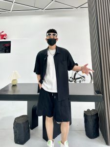 ชุดเสื้อเชิ้ตผ้าลินินเรียบง่ายทันสมัยสําหรับผู้ชายฤดูร้อนลําลอง Creased กางเกงขาสั้นแขนสั้นยืดหยุ่นบางชุดสองชิ้น