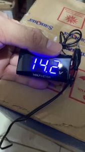 Voltmeter Aki Universal Waterproof All Motor