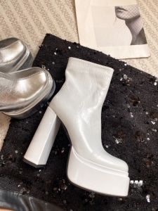 รองเท้าบูทส้นสูงสำหรับผู้หญิง ฤดูใบไม้ร่วง/ฤดูหนาว กันน้ำ หัวเข็มขัด รองเท้าบูทส้นสูงแบบหัวมน รองเท้าบูทมินิแมร์ รองเท้าบูทหัวมน