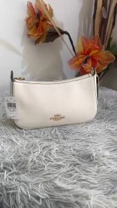 ของแท้ 💯% กระเป๋าสะพาย COACH C7265 Jes Baguette