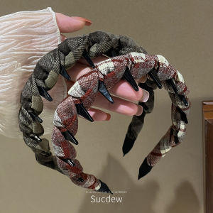 เครื่องประดับผมผ้าขนแกะสัมผัสหรูหราสำหรับผู้หญิง คลิปผมแบบมีฟัน ตกแต่งผม ทรงสูง คลิปผม วัสดุโพลีเอสเตอร์ ทรงเรขาคณิต