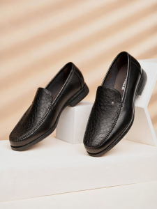 Breathable Easy Slip-On Mens Work Shoes