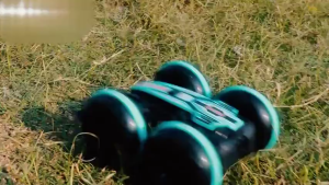 WEISHENGDA Mobil mainan anak Remote Control Amphibious Stunt Car 2.4 GHz 1200mAh - CV-B500