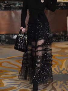 กระโปรงทรงเอเอวสูงสีดำ ทรงหลวม ความยาวปานกลาง ดีไซน์ใหม่ เดรสยาวสไตล์เกาหลีสำหรับผู้หญิง ฤดูใบไม้ร่วง 2025