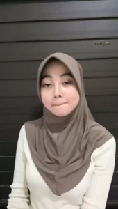 BERGO OVAL PET TEBAL M / HIJAB SPORT/HIJAB SEKOLAH/HIJAB HARIAN/ HIJAB TERKINI TREND 2025