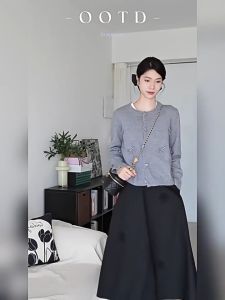 Women's 2025 New Style Knitted Cardigans & Blouses