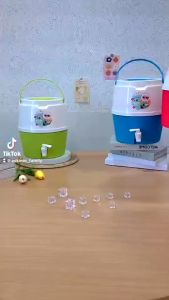 กระติกเก็บความเย็น มีก็อก รุ่น HC1350V ขนาด 13.5 ลิตร สำหรับการเก็บความเย็นได้นาน 24ชม. นอกจากนี้ยังมีเ