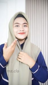 JILBAB SEGITIGA ZIPPER POLOS TERBARU TERMURAH