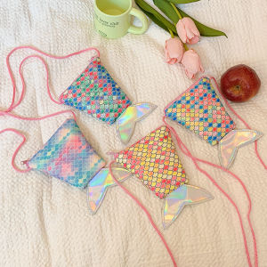 กระเป๋าสะพายข้างผีเสื้อขนาดเล็กแบบลำลองสำหรับเด็ก กระเป๋าใส่เหรียญสีสะท้อนแสงสำหรับเด็กผู้หญิง กระเป๋าสะพายข้างแบบสะพายข้างสำหรับเด็ก สไตล์เกาหลี