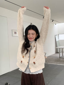 3D Flower Cable Knit Sweater Outerwear White