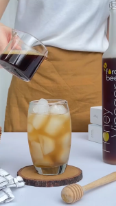 Fora bee Honey Vinegar เครื่องดื่ม ฮันนี่ วีนีการ์ ขนาด 500 ml. เครื่องดื่มน้ำผึ้งหมัก สูตรดั้งเดิม เปรี้ยวอมหวาน หอมกลิ่นน้ำผึ้ง ฟอร่า บี