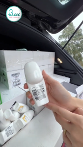 Lăn khử mùi Tích hợp Nước Hoa VANILLA BETTINA