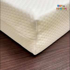 Babydreams Baby Mattress High Density/Anti-Dust Mite/Anti-Bacterial Foam Mattress (Playpen Baby Cot )