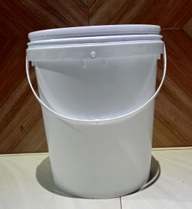 ember bekas selai.bekas rasa baru ukuran 25kg. kualitas kuatt tidak mudah pecah.