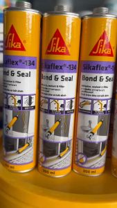 Keo Sikaflex 134 Bond&Seal 300ml. Trám vết nứt cho tường gạch vữa gỗ kim loại kính và nhựa.